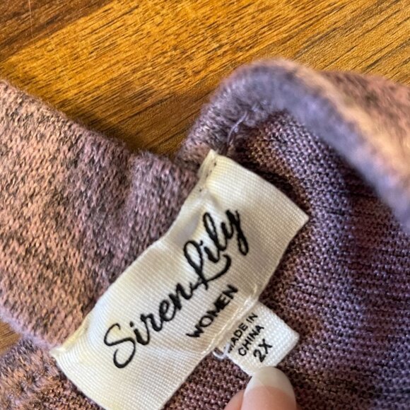 Siren Lily Blouse - Size 2X - Picture 2 of 3